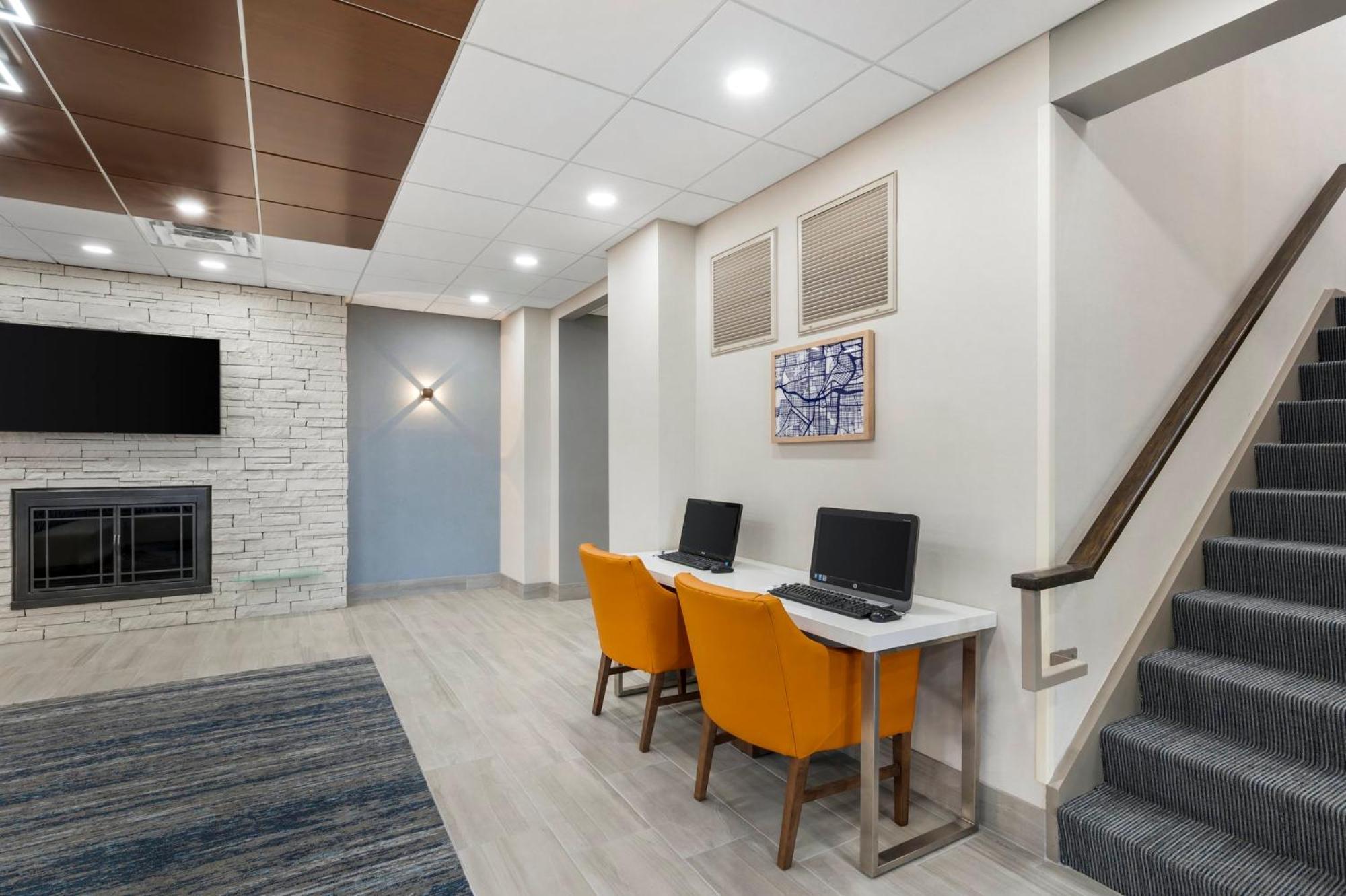 Holiday Inn Express Greencastle, An Ihg Hotel Esterno foto