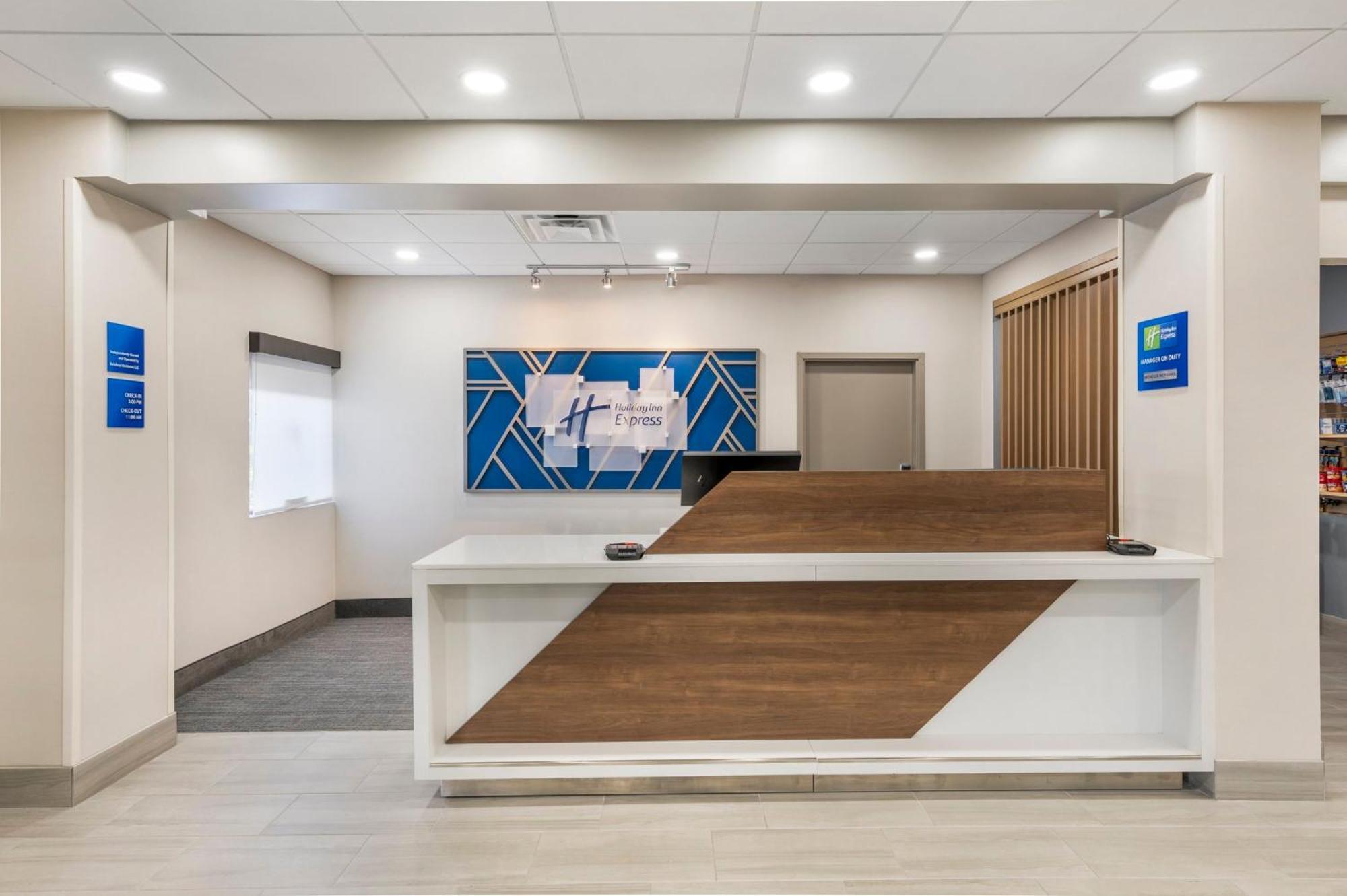 Holiday Inn Express Greencastle, An Ihg Hotel Esterno foto