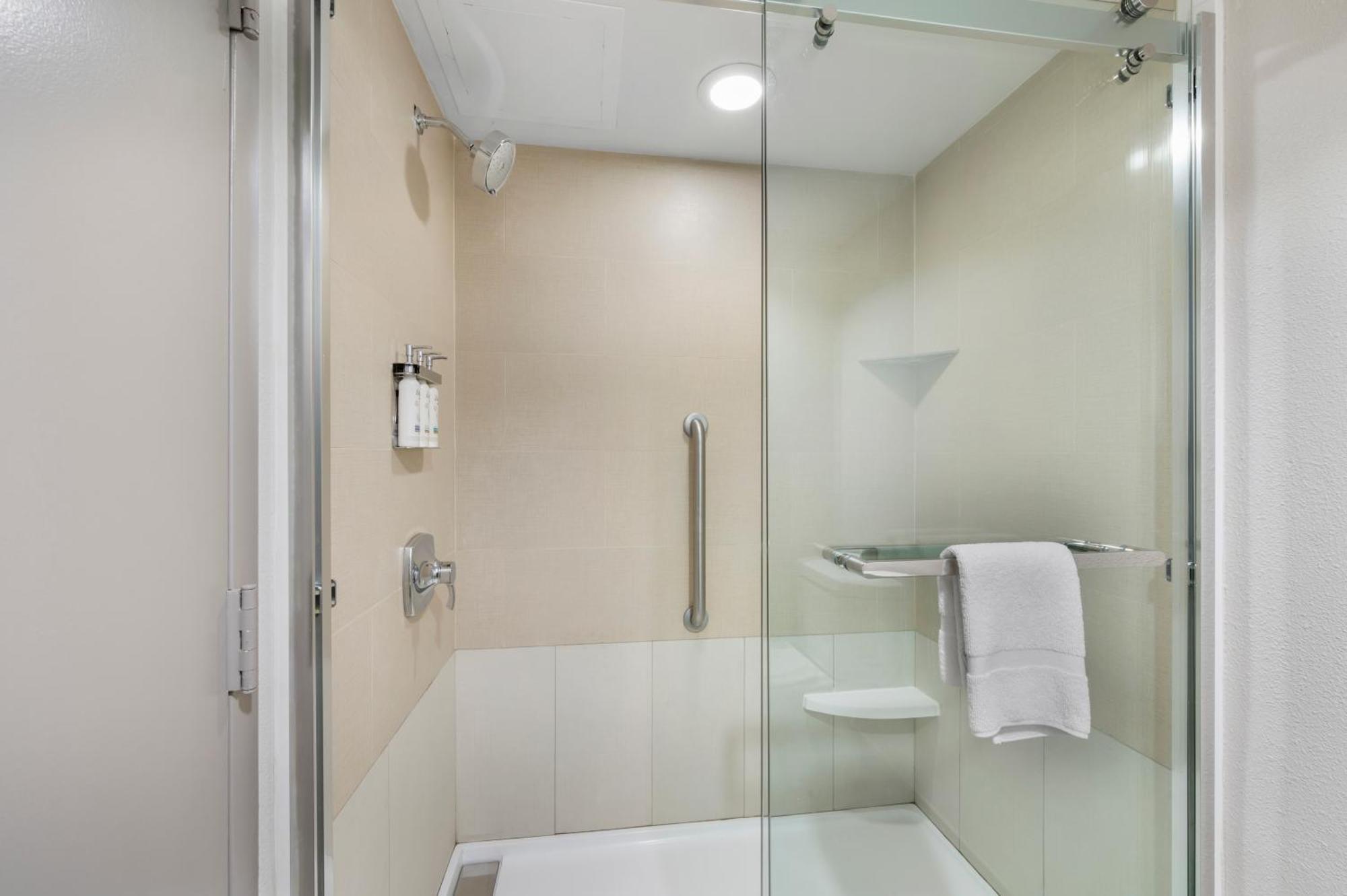 Holiday Inn Express Greencastle, An Ihg Hotel Esterno foto