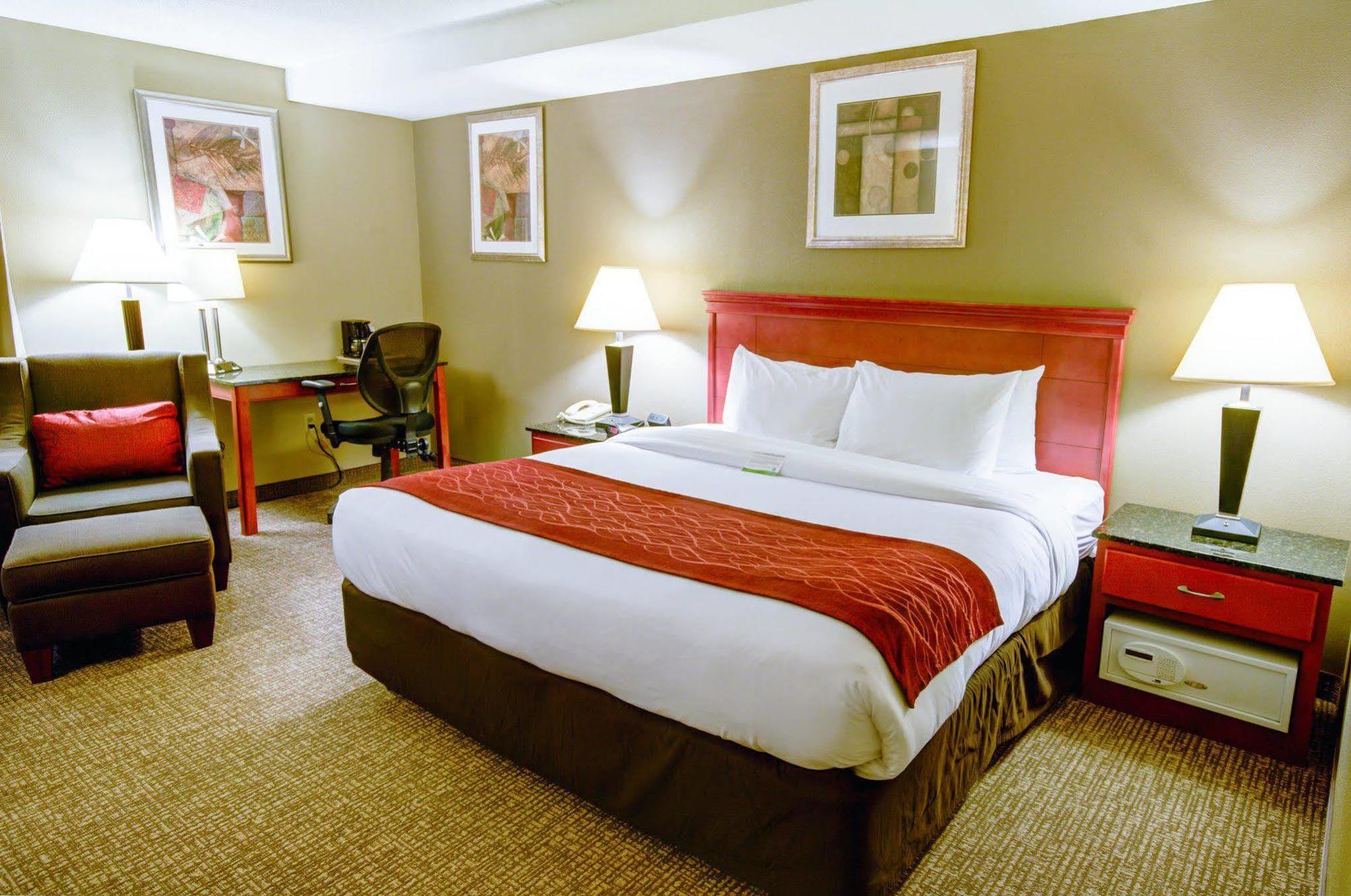 Holiday Inn Express Greencastle, An Ihg Hotel Esterno foto