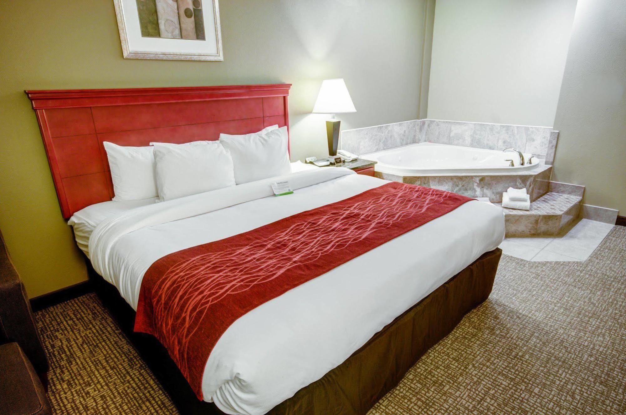 Holiday Inn Express Greencastle, An Ihg Hotel Esterno foto